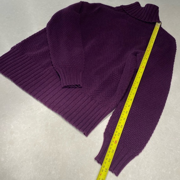 New Patagonia Recycled Cashmere Turtleneck night plum size Small w/tags⭐️⭐️⭐️⭐️ - Picture 8 of 17